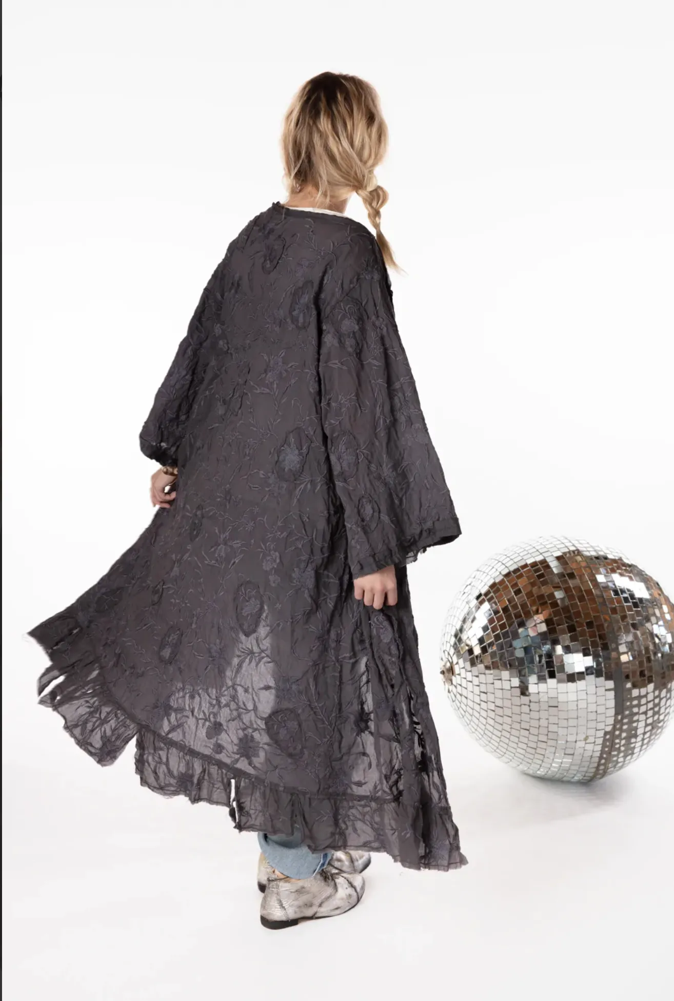 Magnolia Pearl 377 Floral Piano Kimono