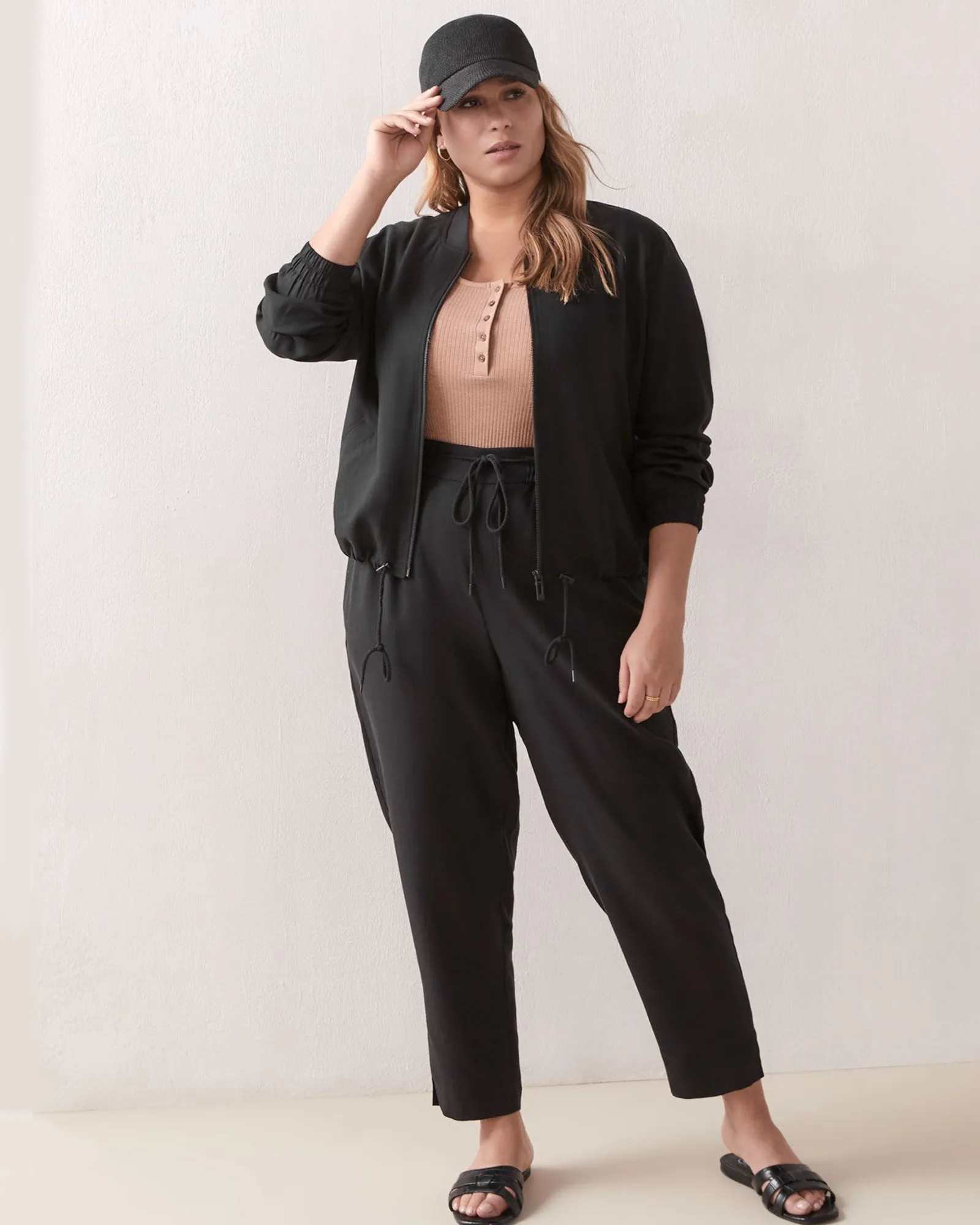 Pull-On Jogger Pant | Black / Black